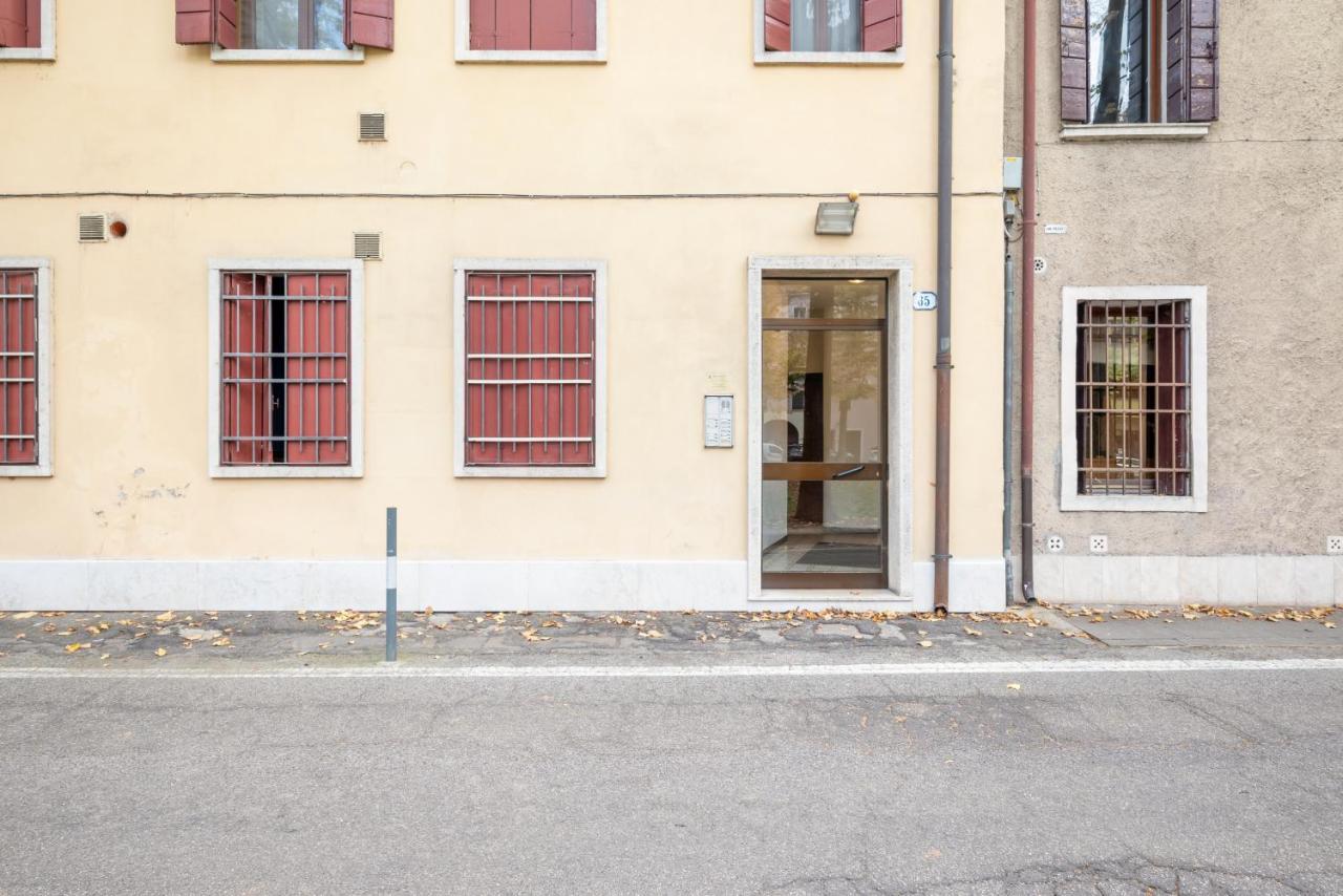 Essential Apartment A 5 Min Da Piazza Dei Signori Padua Exterior foto